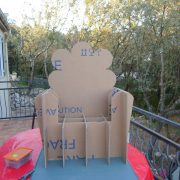 Fauteuil papillon pour enfant, en construction (face)