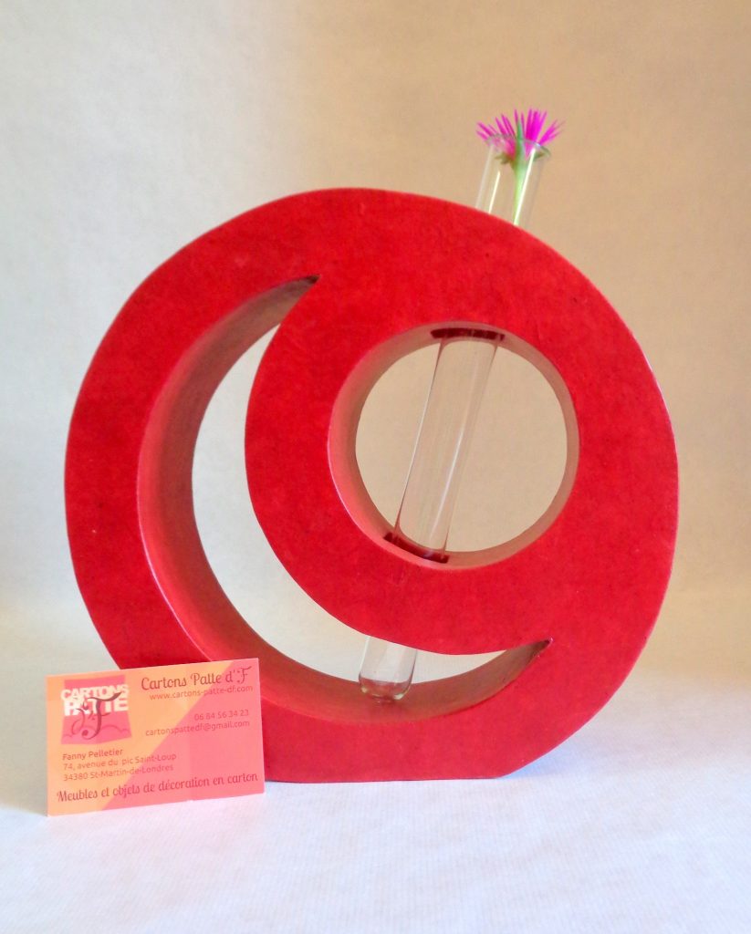 Soliflore rond en carton - Rouge carmin