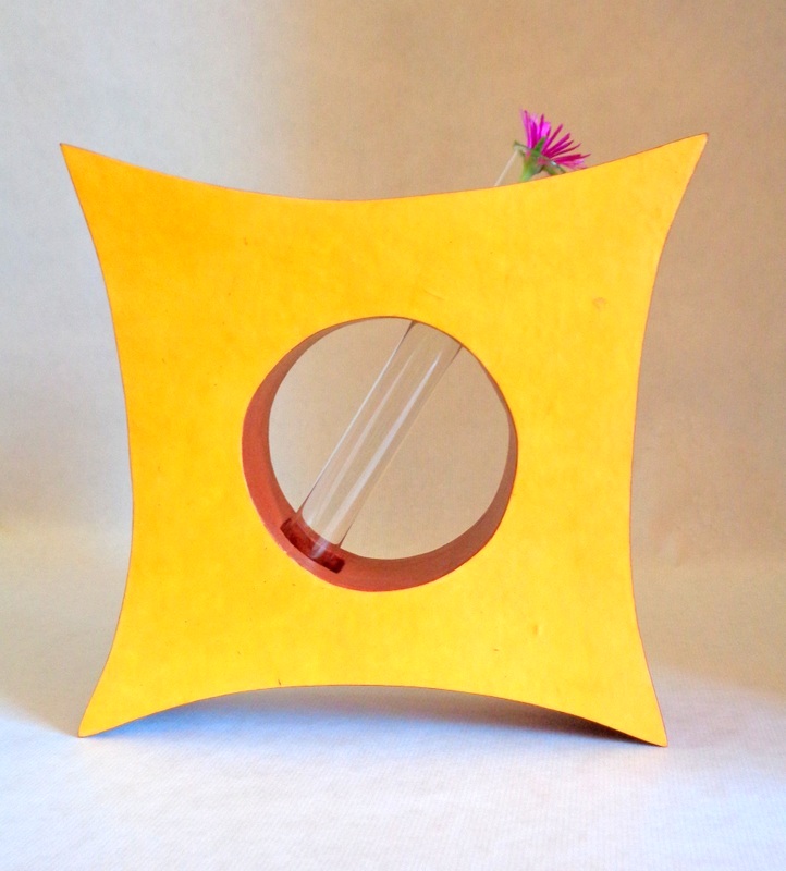 Soliflore en carton - Jaune ocre/Rouille – Image 2