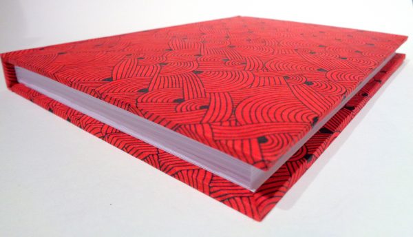 Carnet A5 - 14,5 cm X 21 cm - "Rouge nœuds" - 160 pages