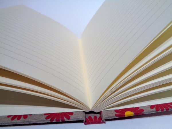 Carnet de poche - 10 cm x 15 cm - Gris à fleurs - 128 pages