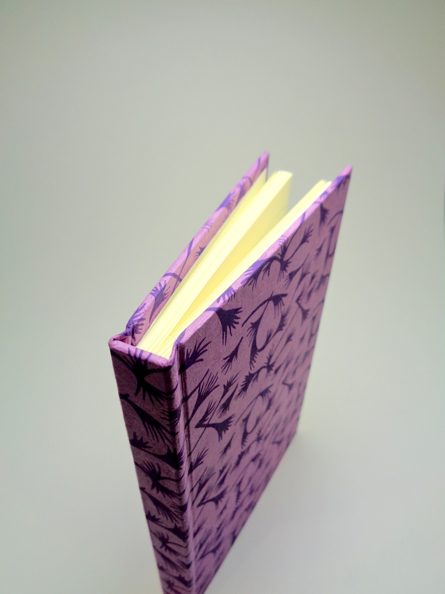 Carnet de poche - 10 cm X 15 cm - Mauve à motifs violets - 128 pages – Image 5