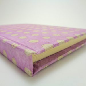 Carnet de poche - 10 cm X 15 cm - Mauve/pois blancs - 128 pages – Image 4