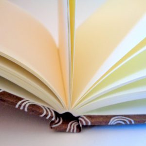 Carnet de poche - 10 cm X 15 cm - Marron à cercles blancs - 144 pages – Image 2