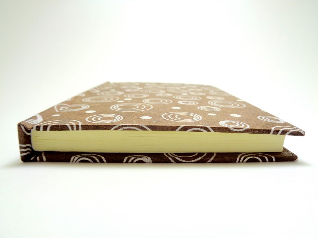 Carnet de poche - 10 cm X 15 cm - Marron à cercles blancs - 144 pages