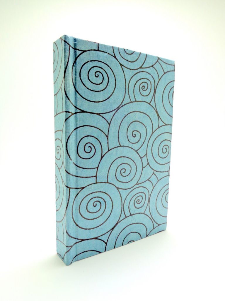 Petit carnet de poche - 6,8 cm x 10,5 cm - Bleu cercles noirs - 128 pages