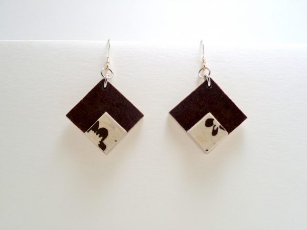 Boucles d'oreille en carton - petit losange - Marron à motifs - Argent 925