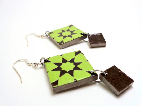 Boucles d'oreille vert étoile-marron