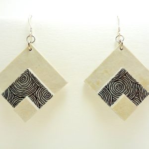 Boucles d'oreille en carton - grand losange - Blanc/Gris cercles - Argent 925