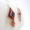 Boucles d'oreilles en carton rouge et noires