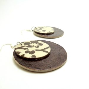 Boucles d'oreille rondes en carton - Marron/Blanc à motifs - Argent 925 – Image 3