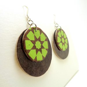 Boucles d'oreille rondes en carton - Marron/Vert étoilé - Argent 925