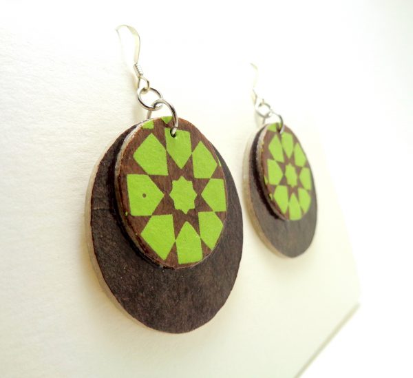 Boucles d'oreille rondes en carton - Marron/Vert étoilé - Argent 925