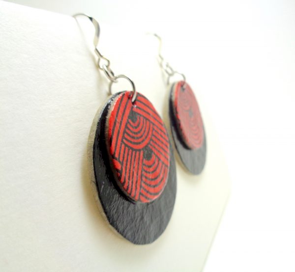 Boucles d'oreille rondes en carton - Noir/ "Rouge nœuds" - Argent 925