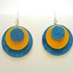 Boucles d'oreille rondes en carton - Bleu et jaune - Argent 925 – Image 3
