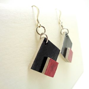 Boucles d'oreille en carton - petit losange - Noir/Rouge carmin - Argent 925