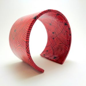 Bracelet manchette en carton - Rouge nœuds – Image 2