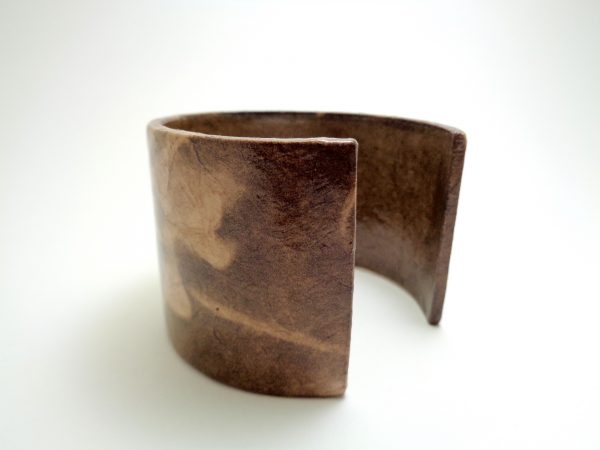 Bracelet manchette en carton - Ombres Marron