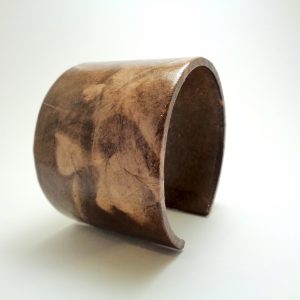 Bracelet manchette en carton - Ombres Marron – Image 3