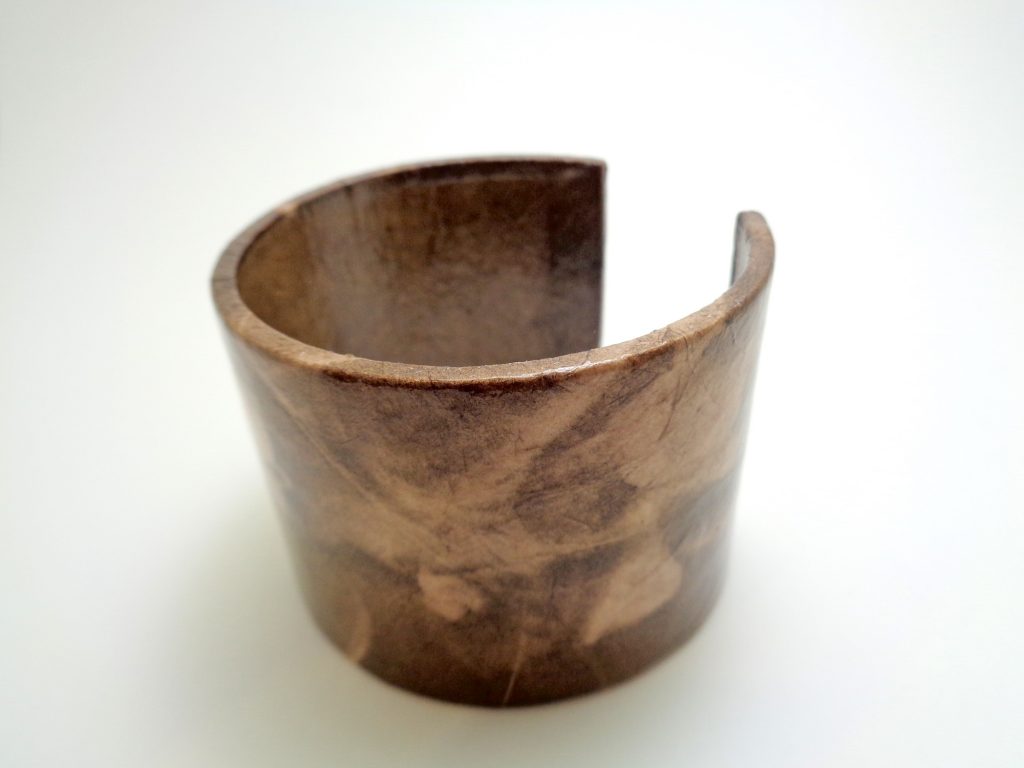 Bracelet manchette en carton - Ombres Marron