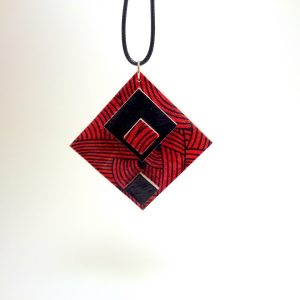 Pendentif losange en carton - "Rouge nœuds"/Noir