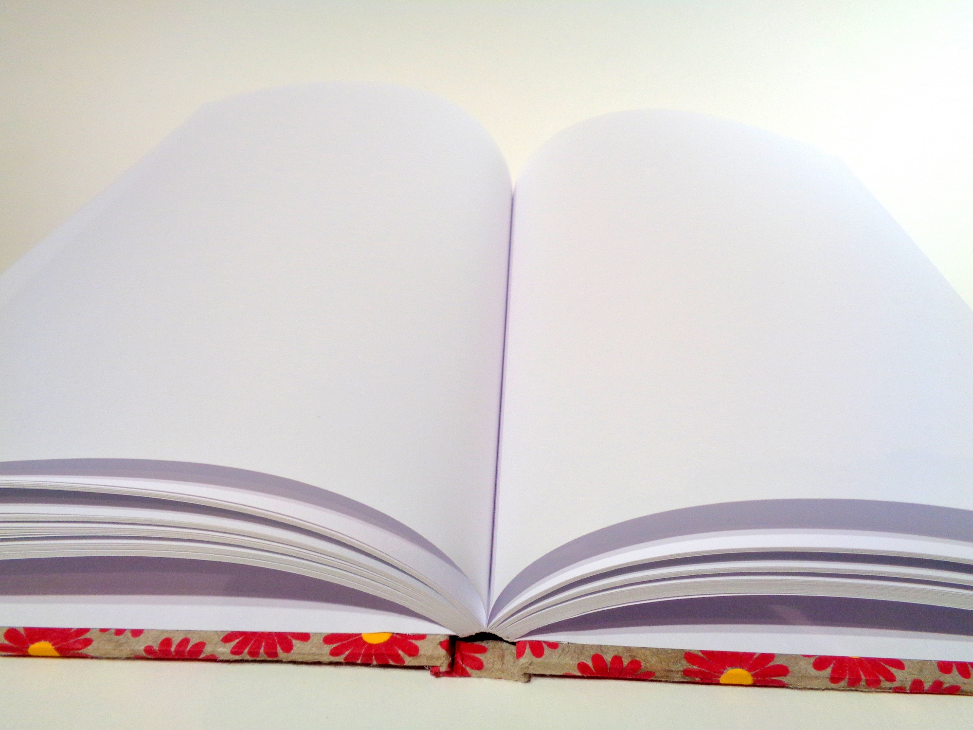 Carnet A5 - 14,5 cm X 21 cm - Gris à fleurs rose - 160 pages – Image 2