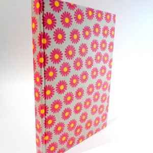 Carnet A5 - 14,5 cm X 21 cm - Gris à fleurs rose - 160 pages