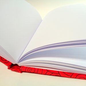 Carnet A5 - 14,5 cm X 21 cm - Rouge à cercles noirs - 160 pages – Image 2