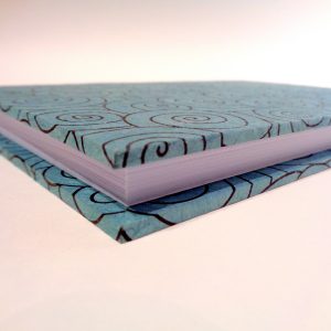 Carnet A5 - 14,5 cm X 21 cm - Bleu à cercles noirs - 160 pages – Image 3