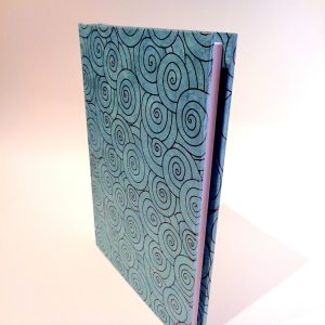 Carnet A5 - 14,5 cm X 21 cm - Bleu à cercles noirs - 160 pages – Image 5