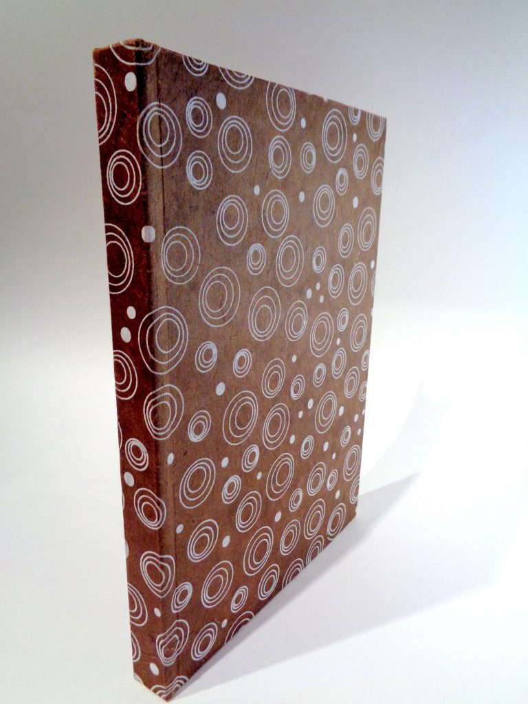 Carnet A5 - 14,5 cm X 21 cm - Marron à cercles blancs - 160 pages