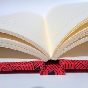 Carnet A5 - 14.5 cm x 21 cm - "Rouge noeuds" - 144 pages – Image 2