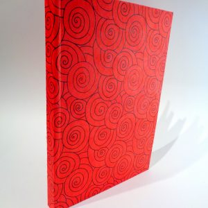 Carnet A5 - 14.5 cm x 21 cm - Rouge à cercles noirs - 144 pages – Image 3
