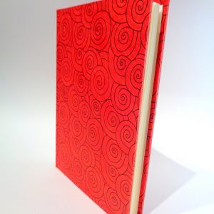 Carnet A5 - 14.5 cm x 21 cm - Rouge à cercles noirs - 144 pages – Image 4