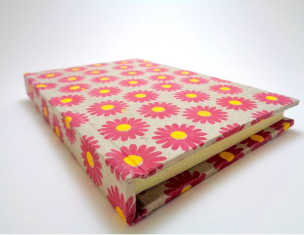 Carnet de poche - 10 cm x 15 cm - Gris à fleurs rose - 144 pages