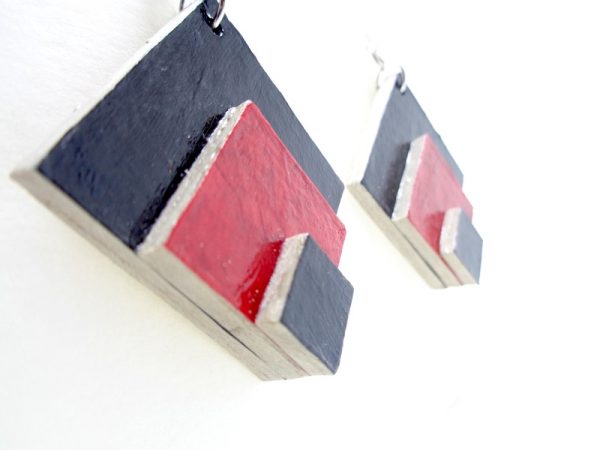 Boucles d'oreille en carton - Grand losange - Noir/Rouge carmin - Argent 925