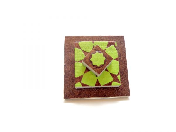 Bague carrée en carton - Marron/Vert étoilé