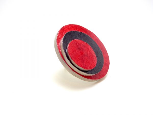Bague ronde en carton - Rouge carmin/Noir