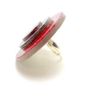 Bague ronde en carton - Rouge carmin/Noir – Image 3