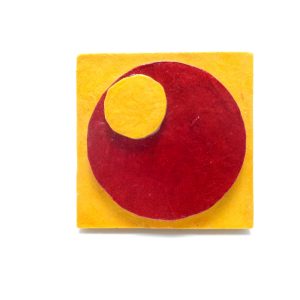 Bague carrée en carton - Jaune ocre/Rouge carmin