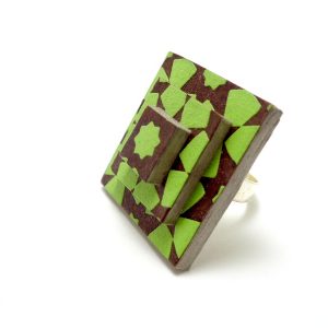 Bague carrée en carton - "Vert étoile" – Image 2