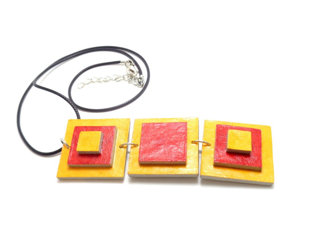 Pendentif long en carton - Jaune/Rouge