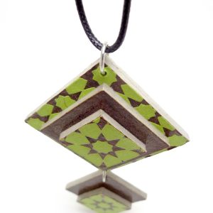 Long pendentif en carton - Vert etoilé/Marron – Image 3
