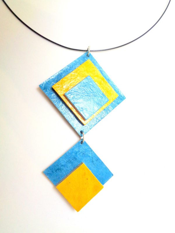 Long pendentif en carton - Bleu/Jaune