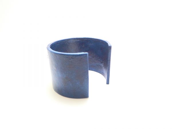 Bracelet manchette en carton - Bleu outremer
