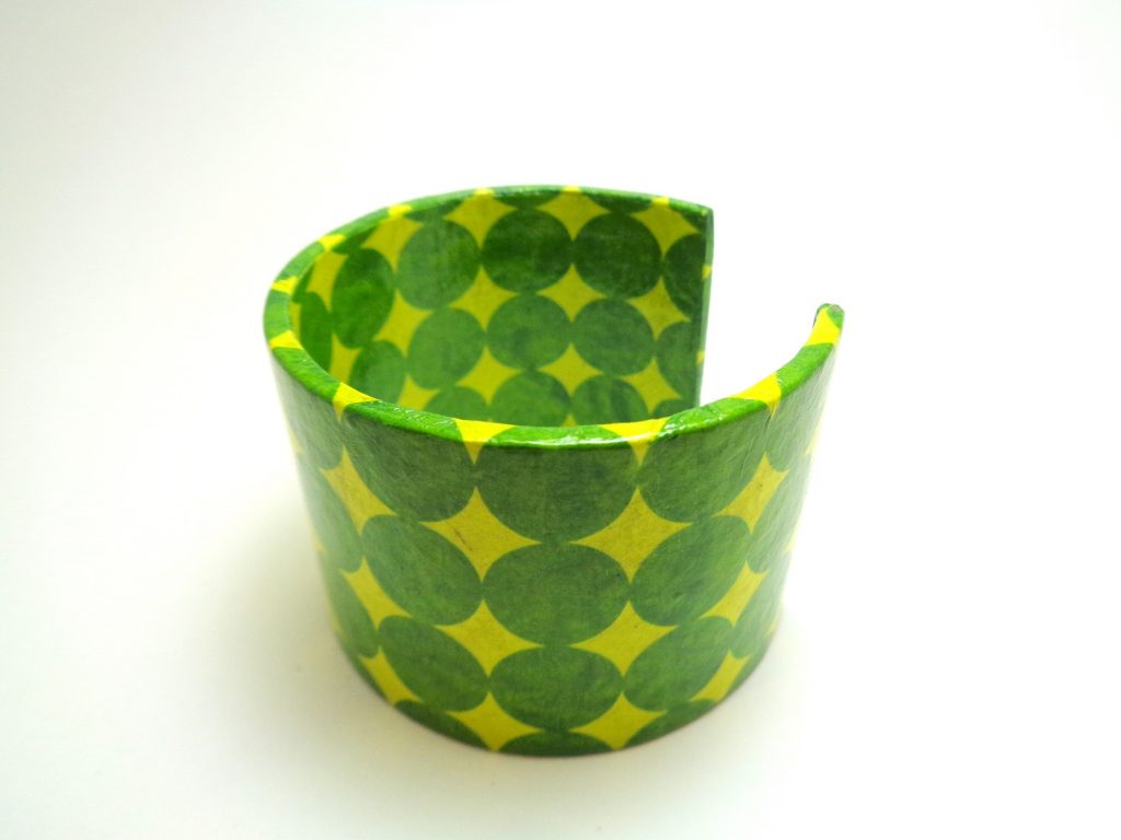 Bracelet manchette en carton - Vert pop
