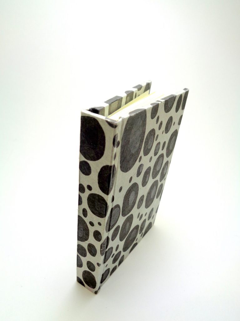 Petit carnet de poche - 6,8 cm X 10,5 cm - Gris galets - 128 pages