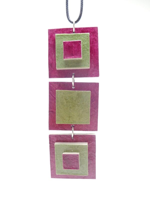 Pendentif long en carton - Bordeaux/Vert olive