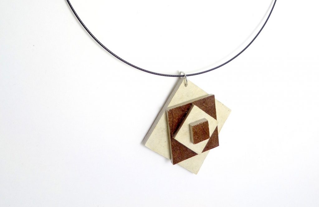 Pendentif en carton - étoile - Blanc/Marron