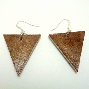 Boucles d'oreille en carton - Triangles - Marron/Vert étoilé - Argent 925 – Image 3